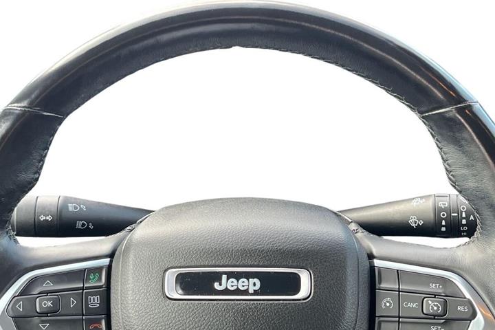 Sort Jeep Compass fra 2022