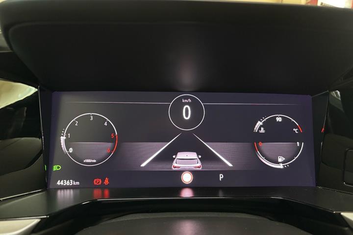 Grå Opel Grandland fra 2022
