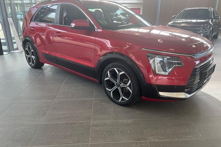Rød Kia Niro fra 2022