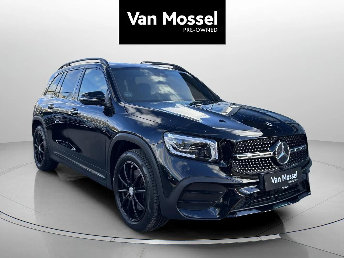 Sort Mercedes GLB250 fra 2021