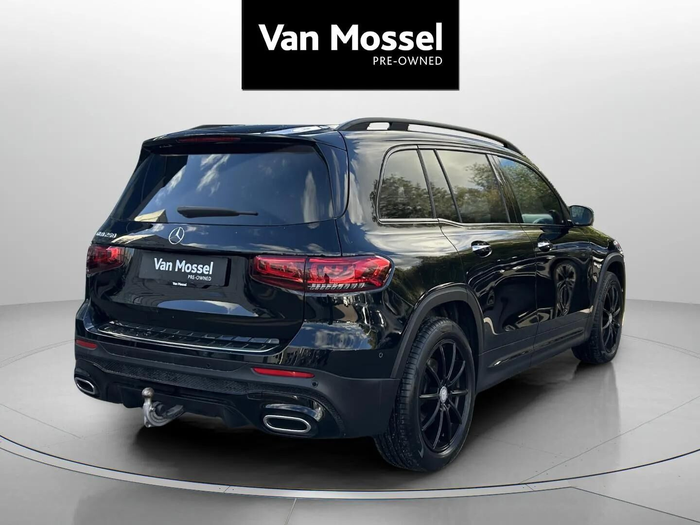 Sort Mercedes GLB250 fra 2021