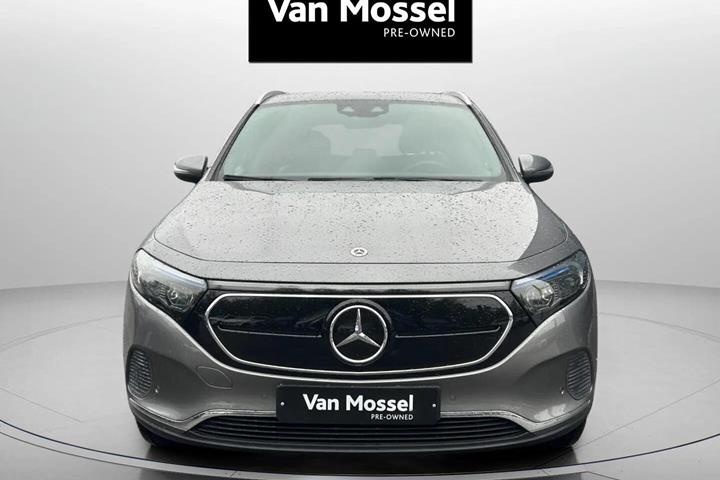 Grå Mercedes EQA250 fra 2022