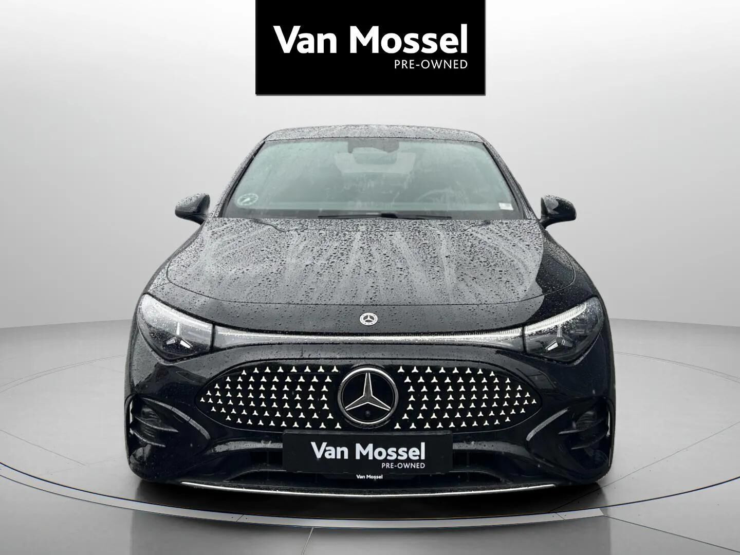 Sort Mercedes CLA250+ fra 2025
