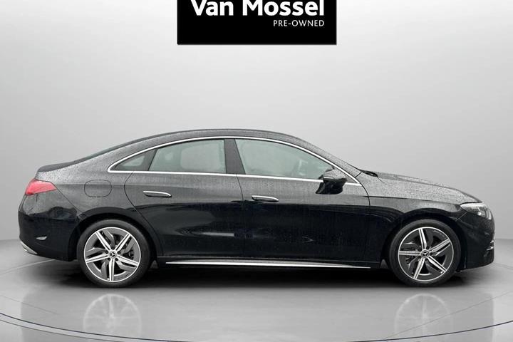 Sort Mercedes CLA250+ fra 2025