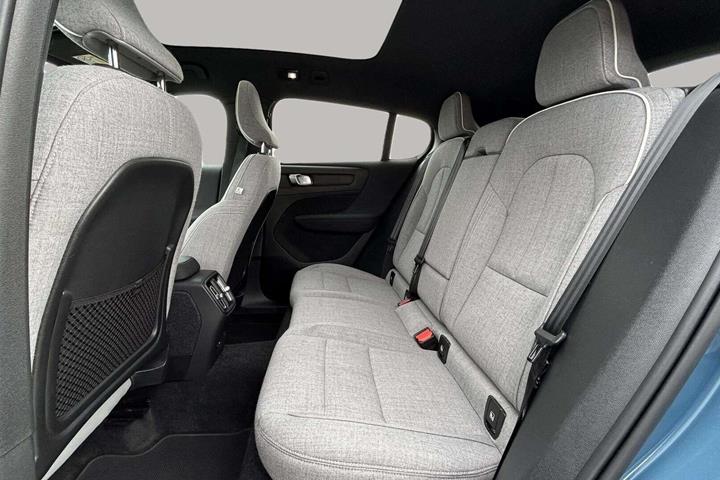 Blå Volvo C40 fra 2022
