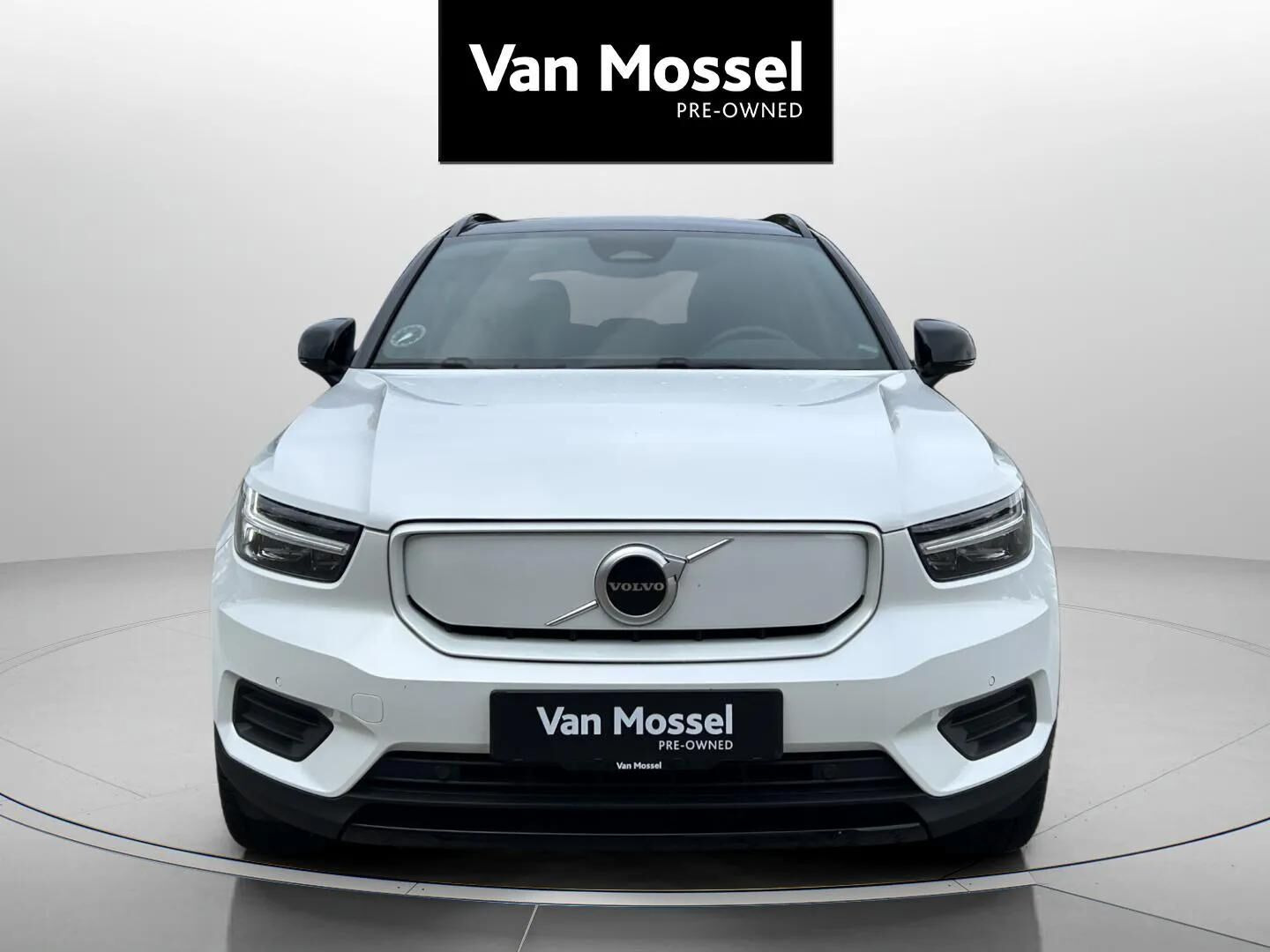 Hvid Volvo XC40 fra 2022
