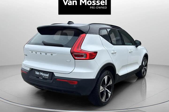 Hvid Volvo XC40 fra 2022