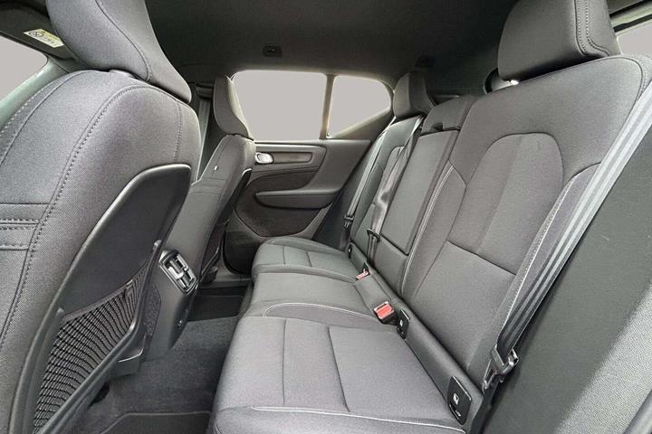 Hvid Volvo XC40 fra 2022