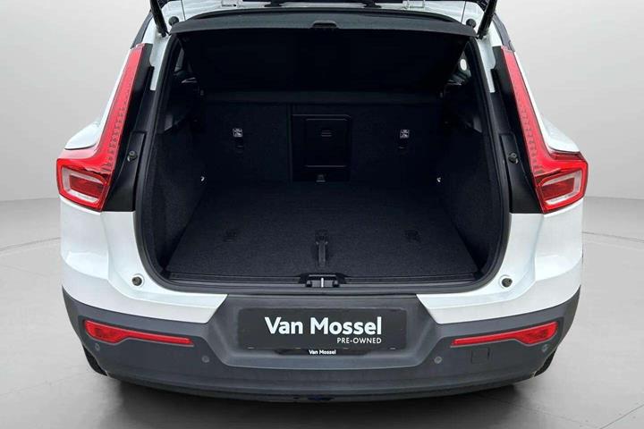 Hvid Volvo XC40 fra 2022