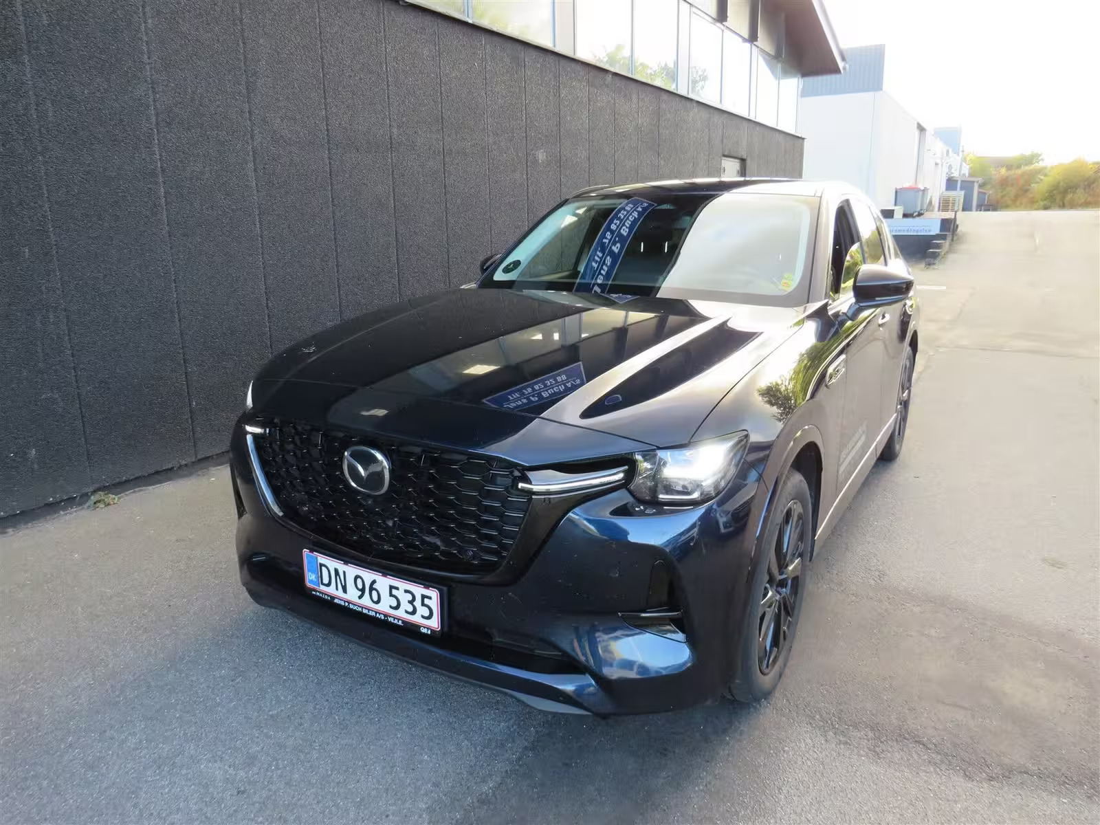 Blå Mazda CX-60 fra 2022