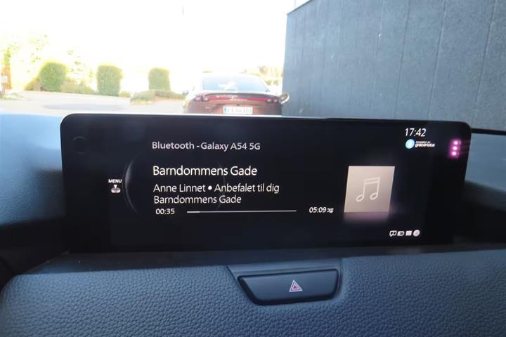 Blå Mazda CX-60 fra 2022
