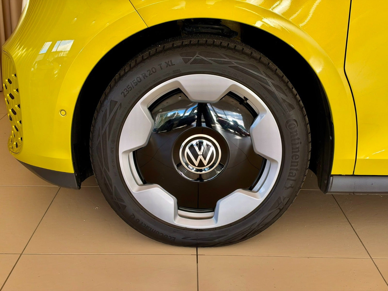 Gul VW ID.Buzz fra 2024