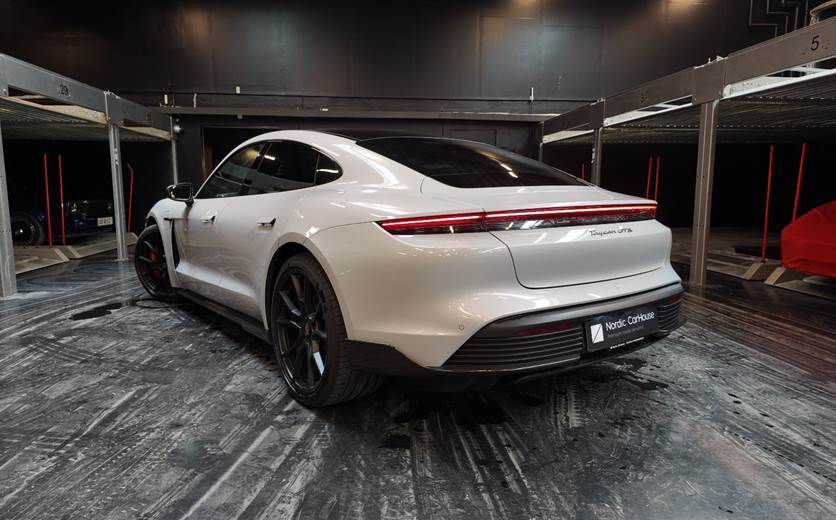 Porsche Taycan GTS