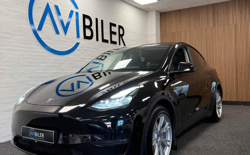 Tesla Model Y Long Range AWD