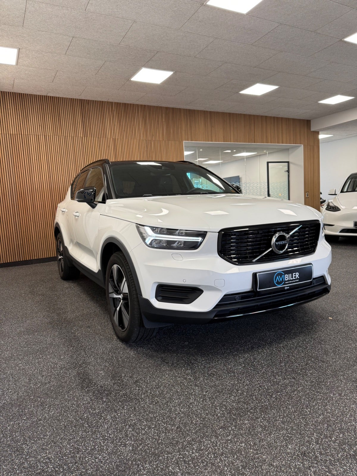 Hvid Volvo XC40 fra 2022