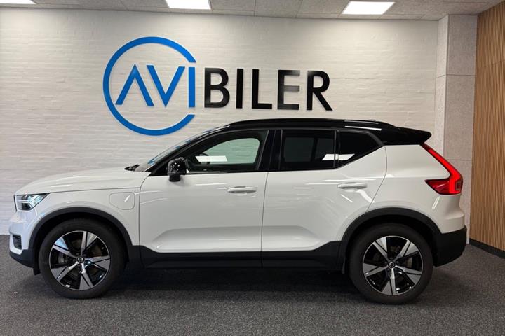 Hvid Volvo XC40 fra 2022