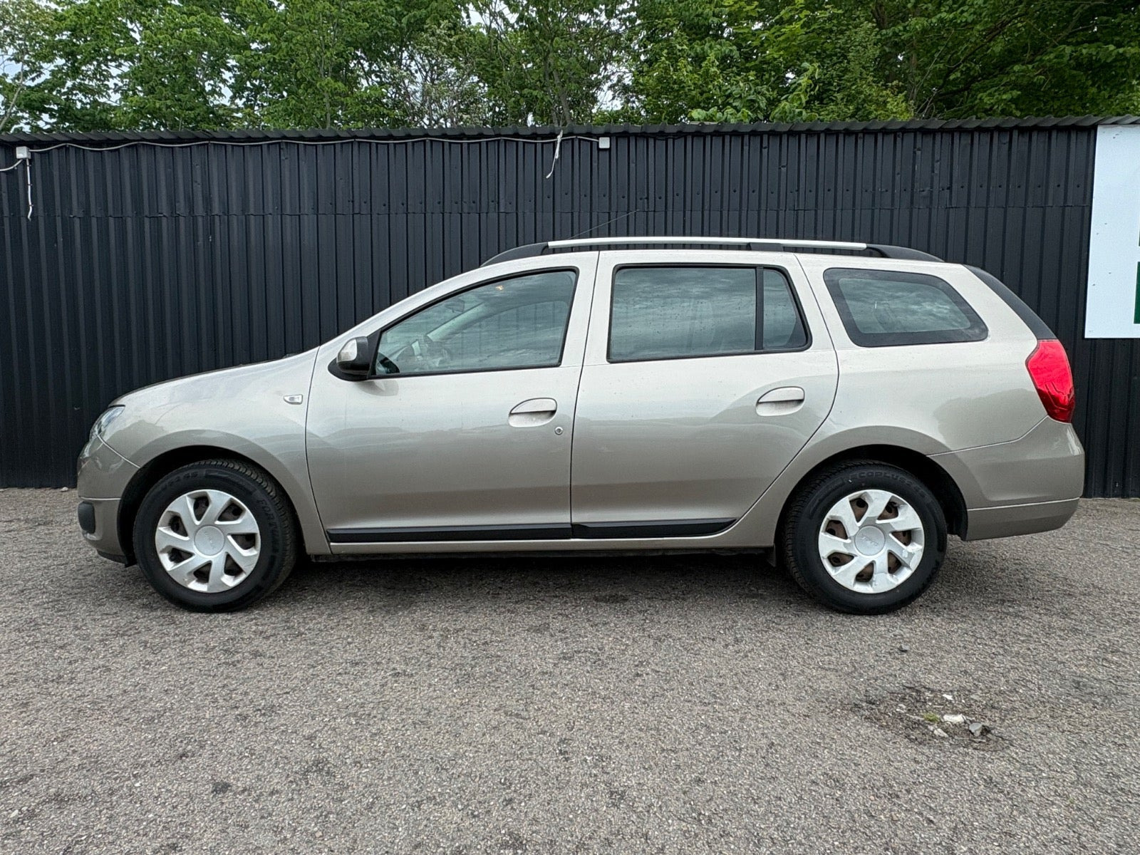undefined Dacia Logan fra 2014