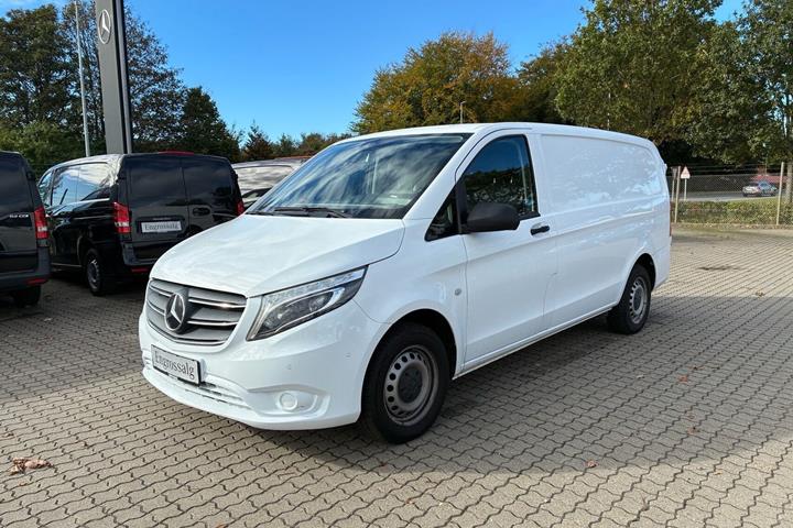 Hvid Mercedes Vito 114 fra 2021