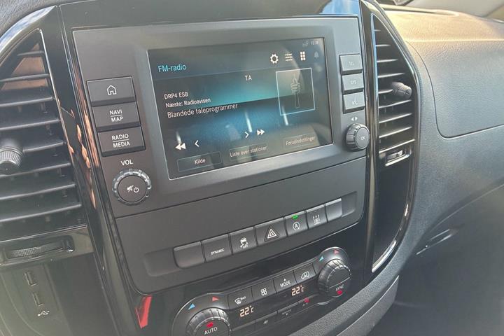 Hvid Mercedes Vito 114 fra 2021