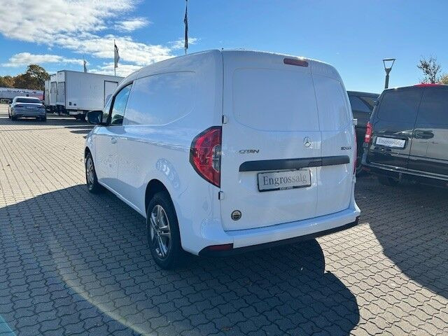 Hvid Mercedes Citan 110 fra 2023
