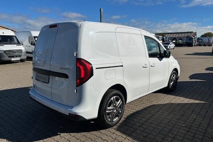 Hvid Mercedes Citan 110 fra 2023
