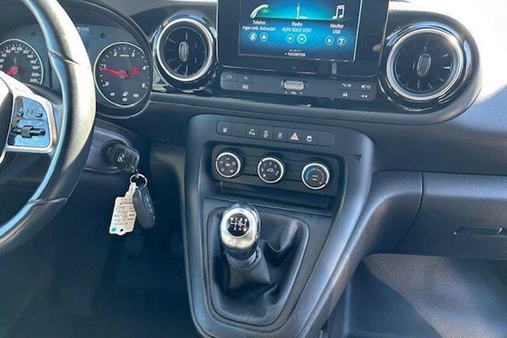 Hvid Mercedes Citan 110 fra 2023