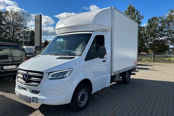 Hvid Mercedes Sprinter 319 fra 2021