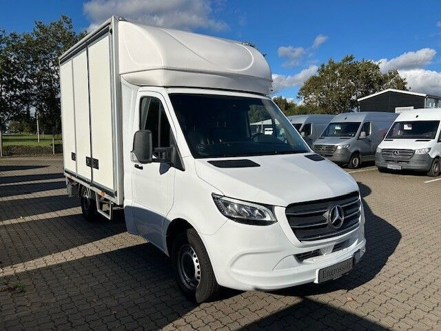 Hvid Mercedes Sprinter 319 fra 2021