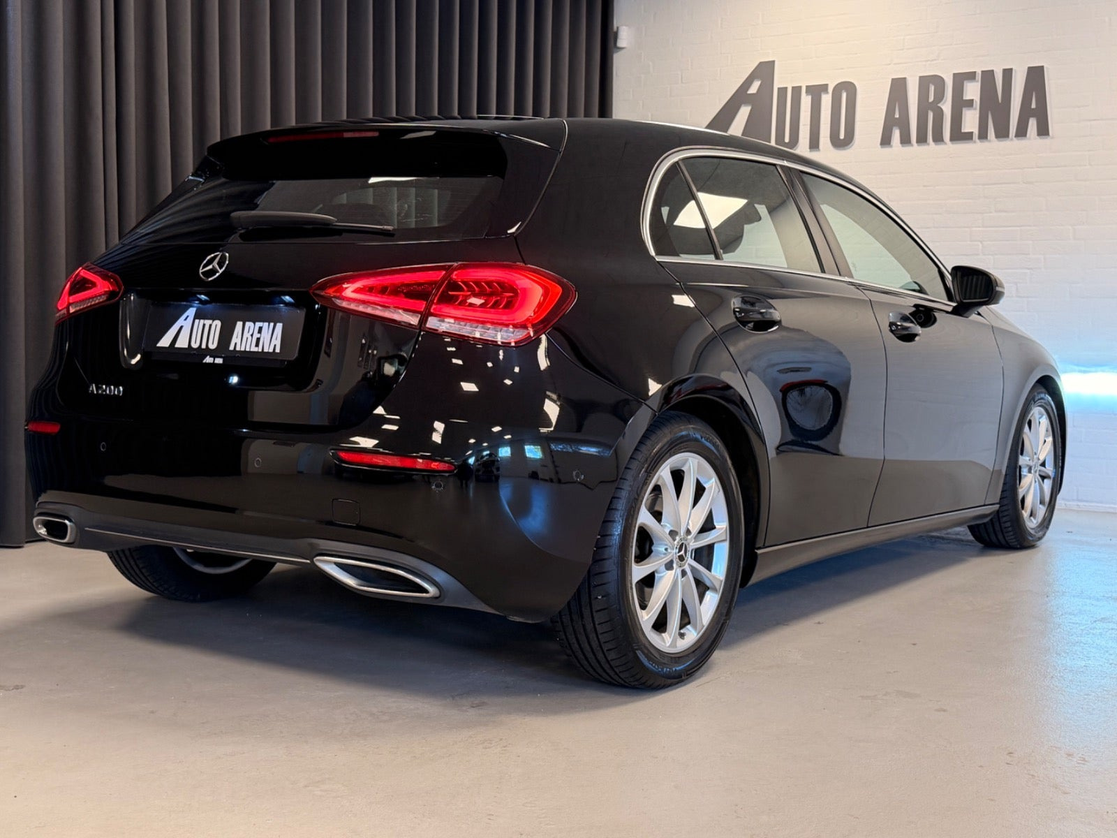 Blå Mercedes A200 fra 2019