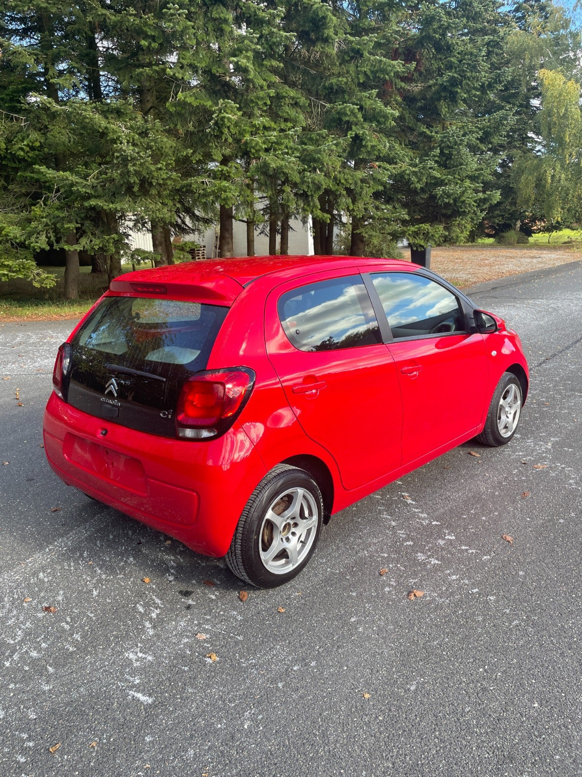 Rød Citroën C1 fra 2018