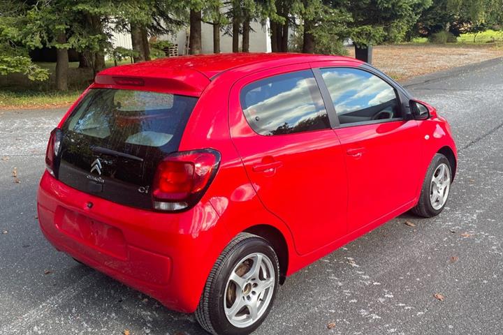 Rød Citroën C1 fra 2018