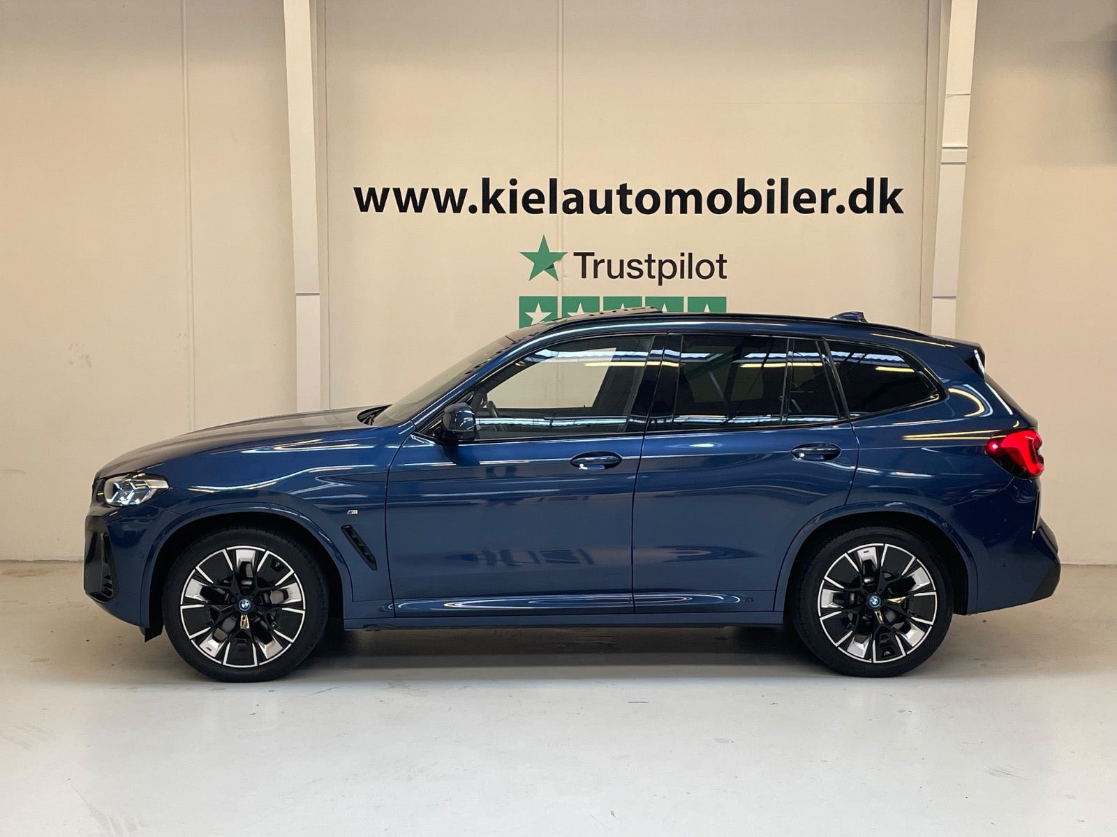 undefined BMW iX3 fra 2023