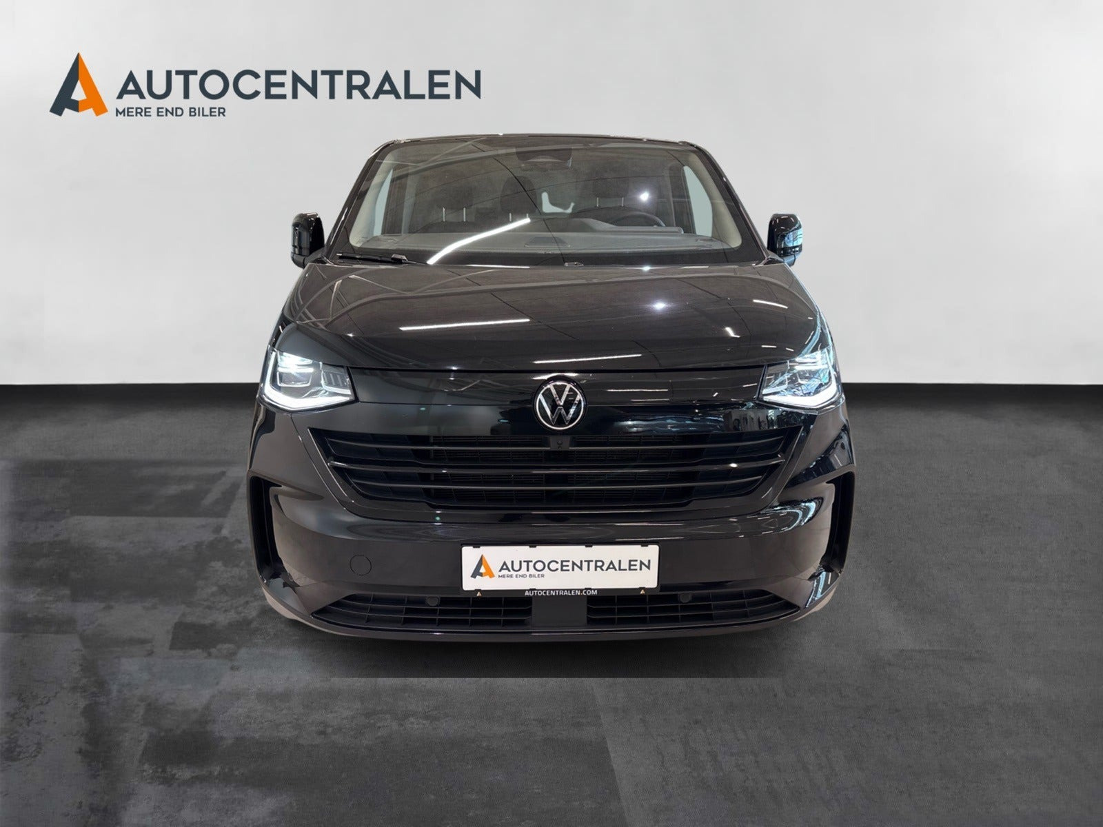 Sort VW Transporter fra 2025