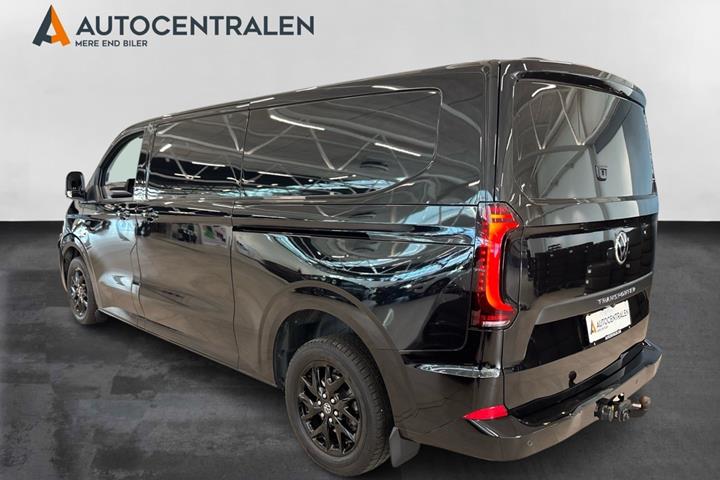 Sort VW Transporter fra 2025
