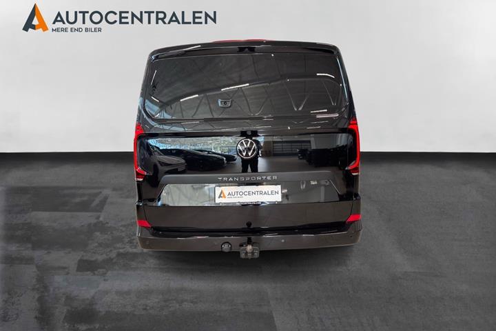 Sort VW Transporter fra 2025