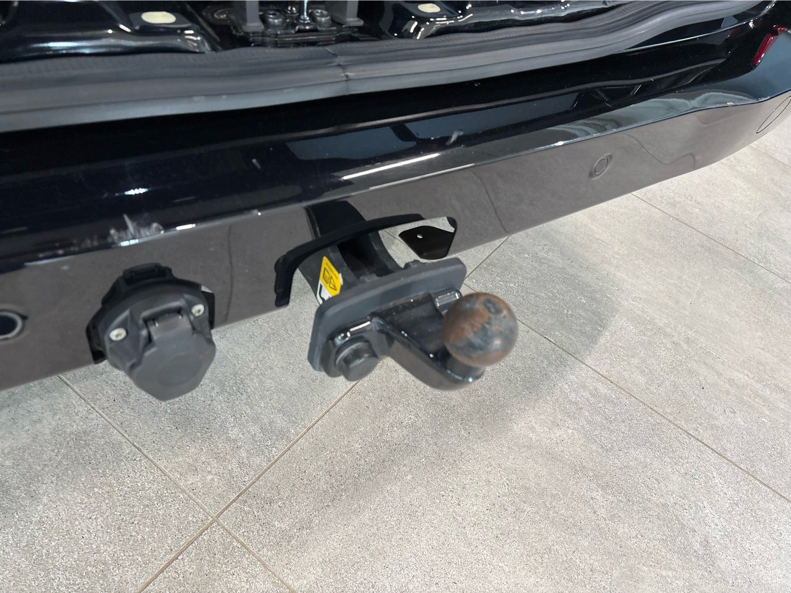 Sort VW Transporter fra 2025