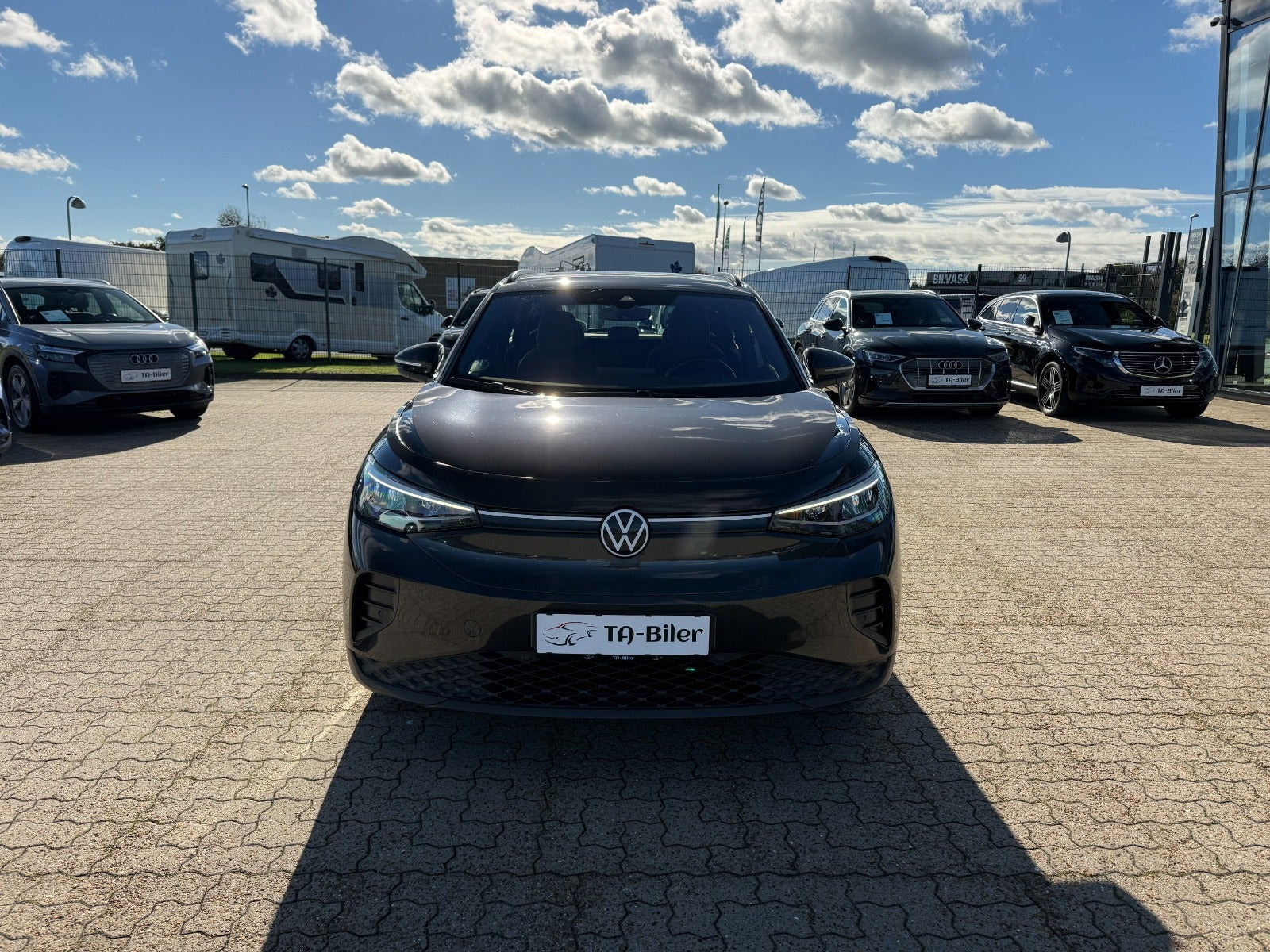 Grå VW ID.4 fra 2021