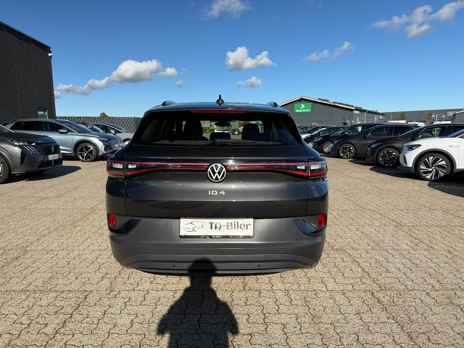 Grå VW ID.4 fra 2021