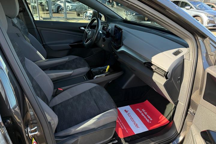 Grå VW ID.4 fra 2021
