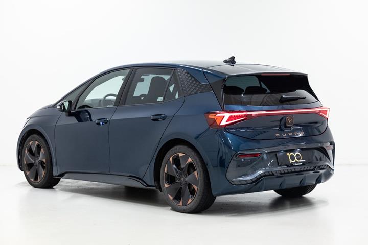 Grøn Cupra Born fra 2024