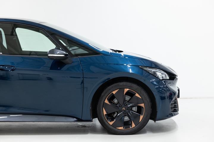 Grøn Cupra Born fra 2024