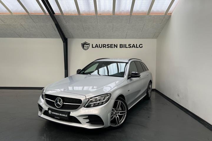 Sølv Mercedes C300 de fra 2021