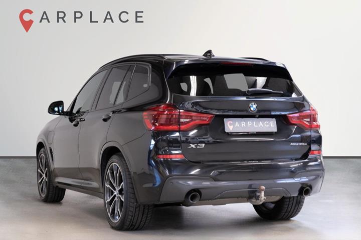 Sort BMW X3 fra 2021