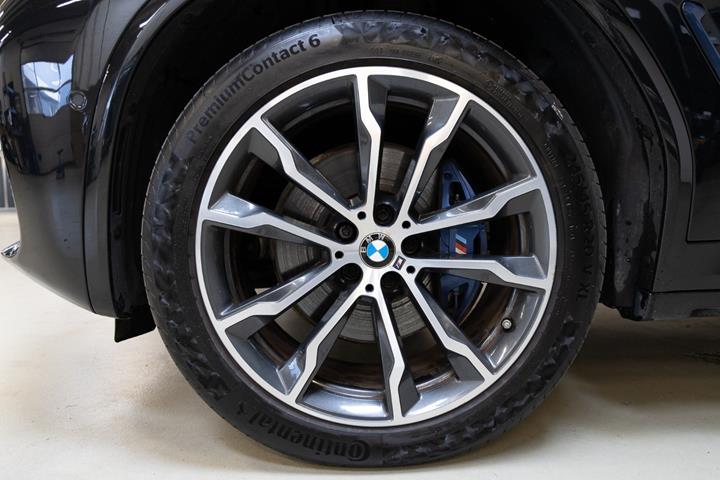 Sort BMW X3 fra 2021