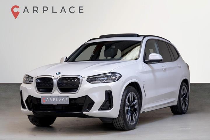 Hvid BMW iX3 fra 2023