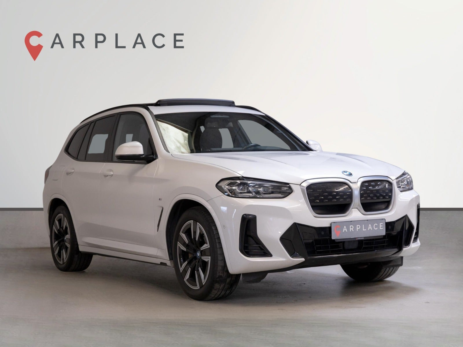 Hvid BMW iX3 fra 2023