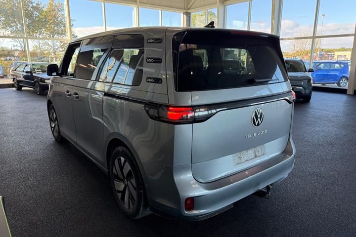 Sølv VW ID.Buzz fra 2023