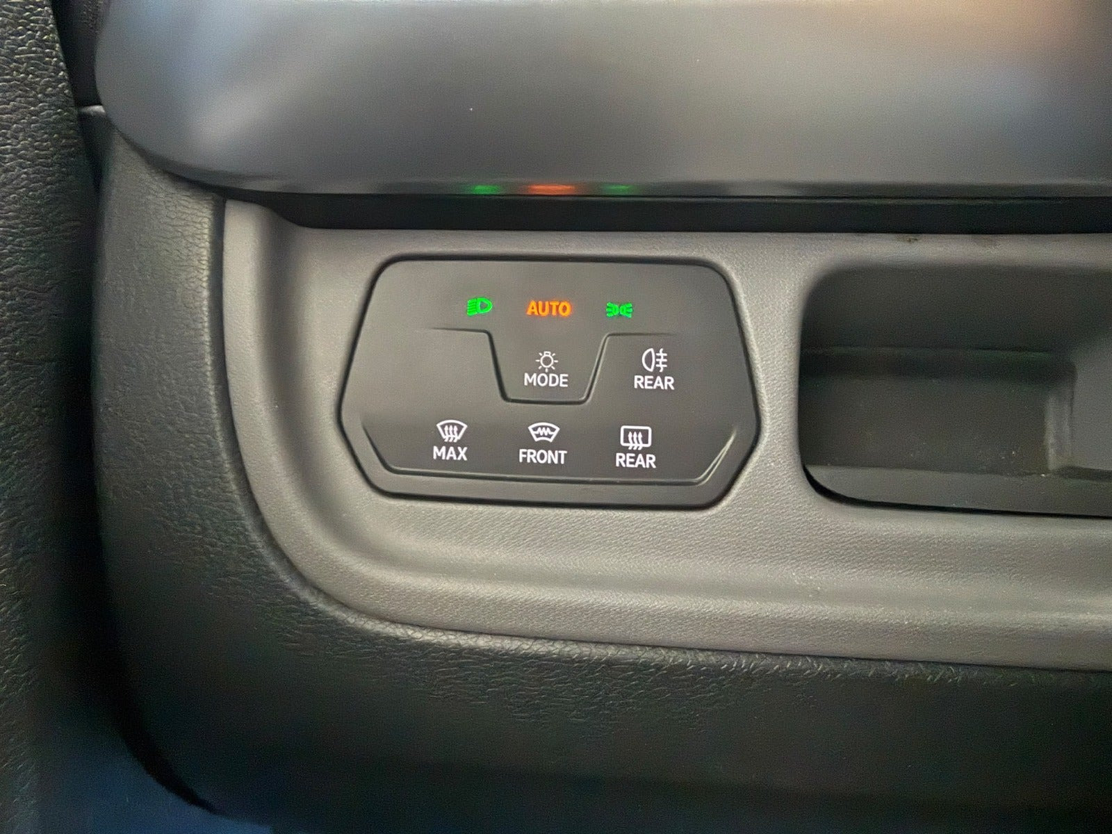 Sølv VW ID.Buzz fra 2023
