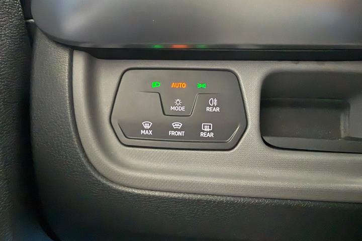 Sølv VW ID.Buzz fra 2023