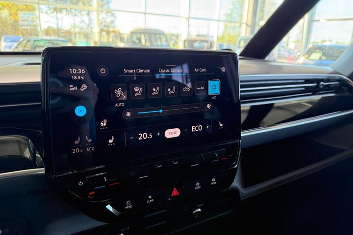 Sølv VW ID.Buzz fra 2023